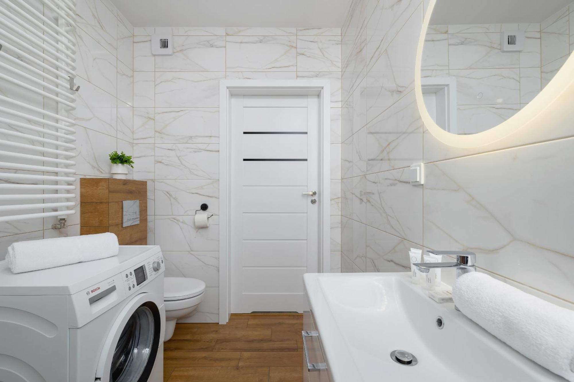 Modern Apartment With Parking Near Tauron Arena By Rent Like Home Kraków Eksteriør billede