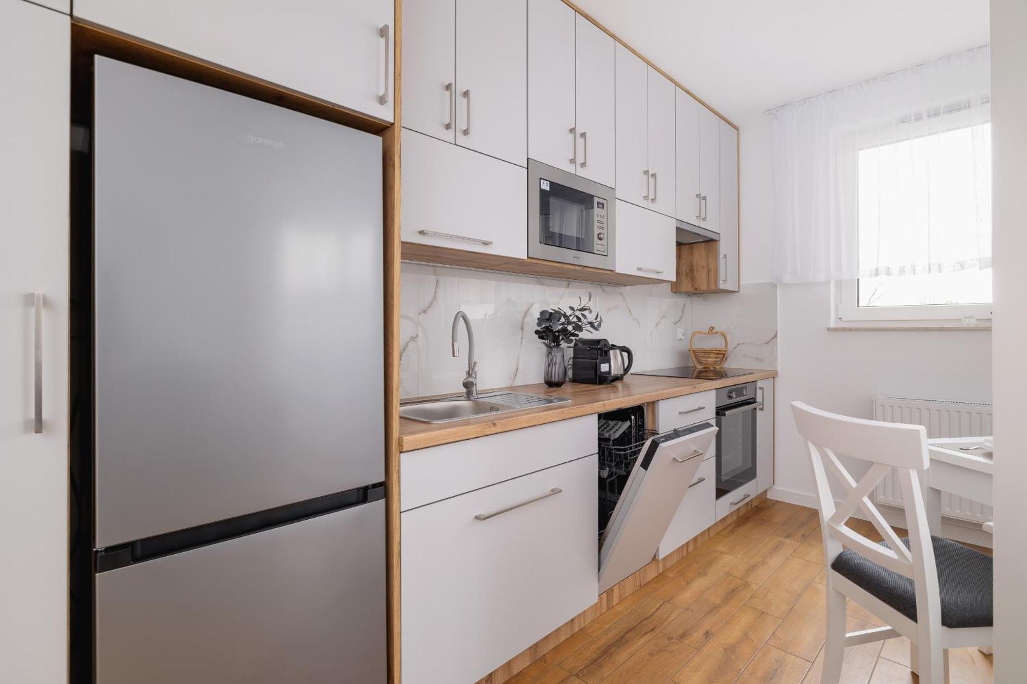 Modern Apartment With Parking Near Tauron Arena By Rent Like Home Kraków Eksteriør billede